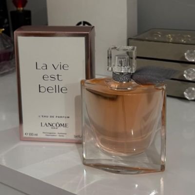 La Vie Est Belle